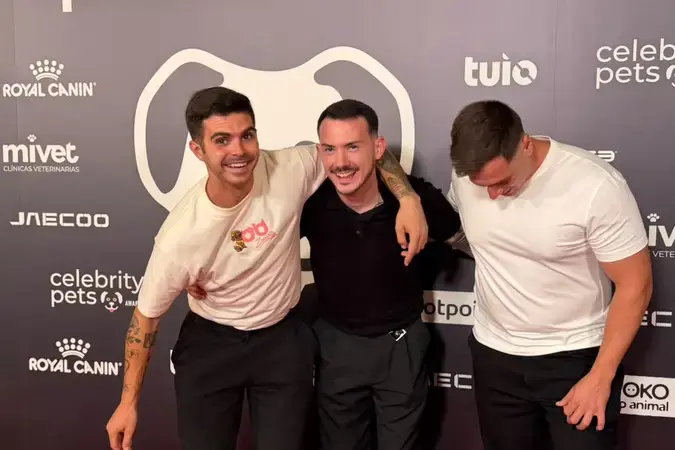 Dani con otros creadores de contenido animal en la alfombra roja de los Celebrity Pets Awards